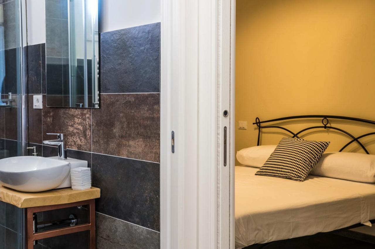 4 Balconi Rooms-Elements B&B Lecce Bagian luar foto