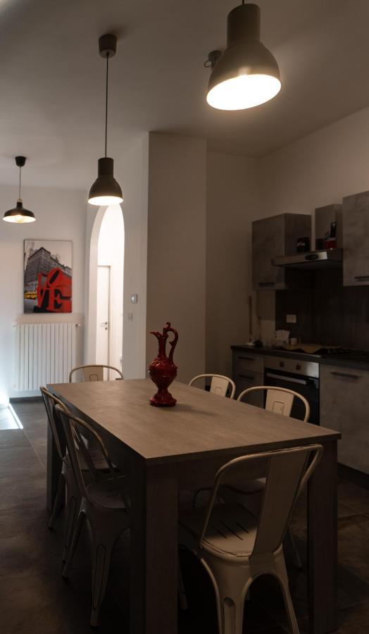4 Balconi Rooms-Elements B&B Lecce Bagian luar foto