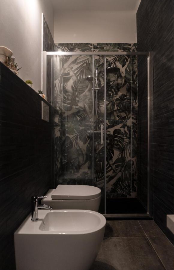 4 Balconi Rooms-Elements B&B Lecce Bagian luar foto