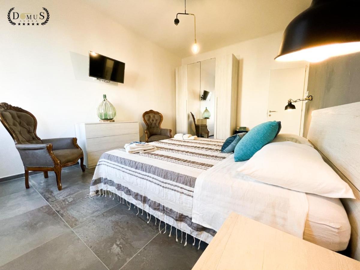 4 Balconi Rooms-Elements B&B Lecce Bagian luar foto