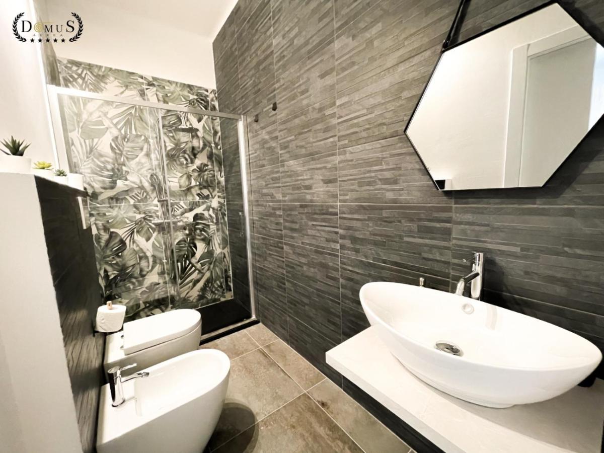 4 Balconi Rooms-Elements B&B Lecce Bagian luar foto