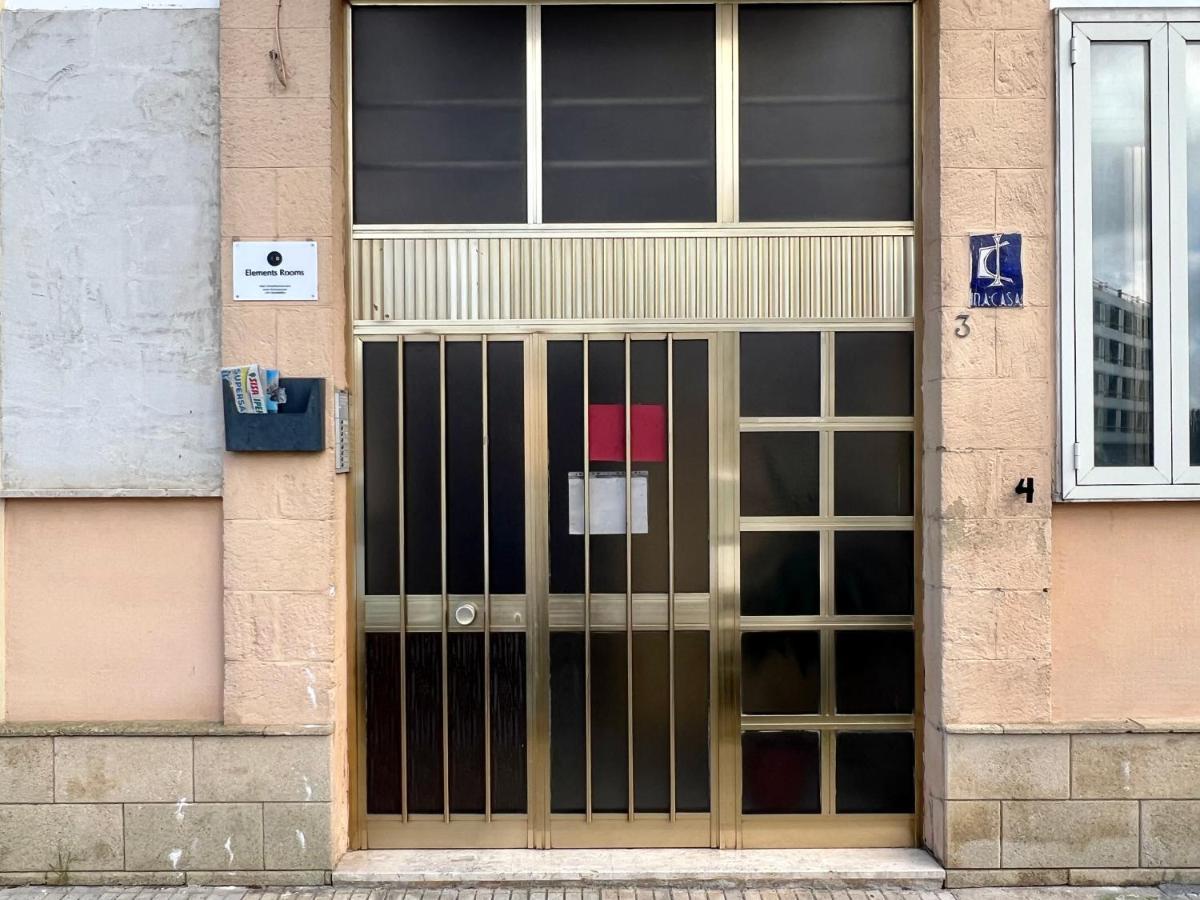 4 Balconi Rooms-Elements B&B Lecce Bagian luar foto
